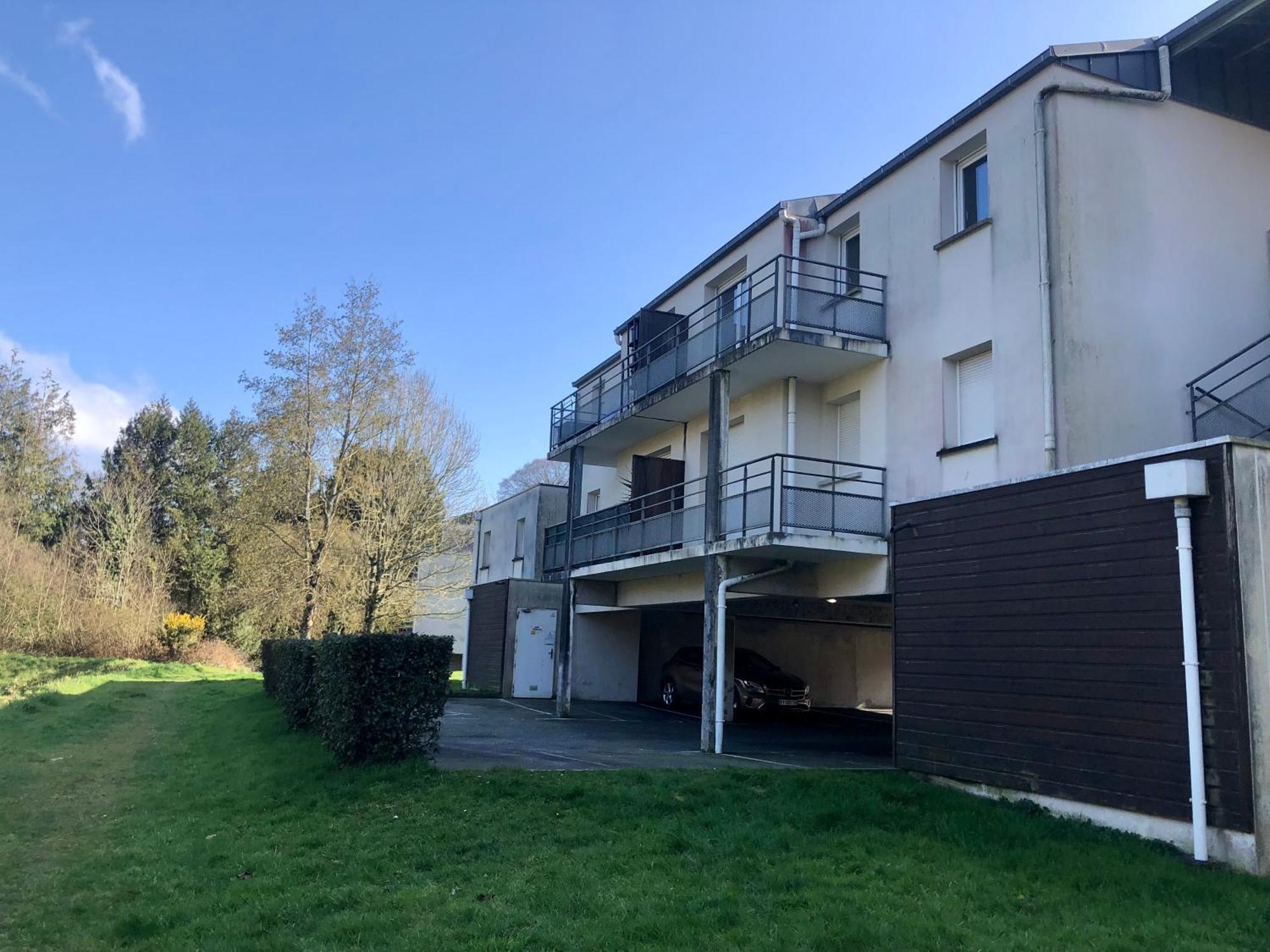 Appartement Au Calme Nature Et Centre Ville Apartment *